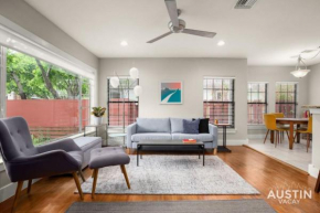 Gorgeous Home in Heart of Zilker with Full Kitchen